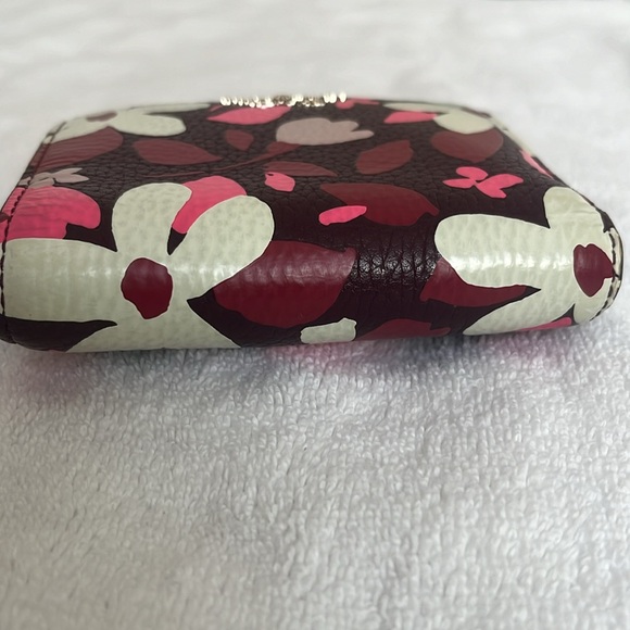 Kate Spade Small Wallet EUC floral maroon deep red white pink - Picture 3 of 8